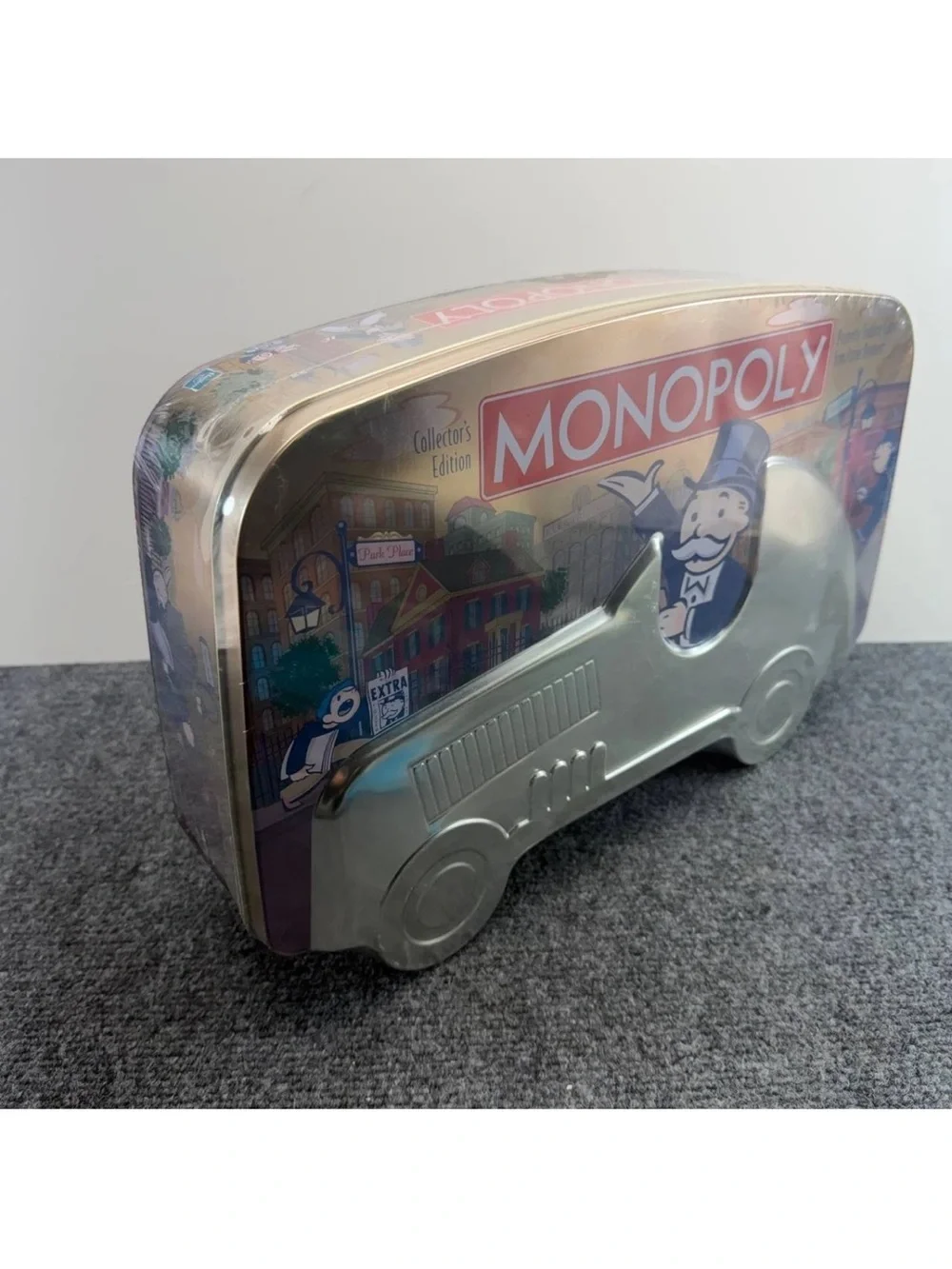 Parker Brothers Monopoly Collectors Edition Board Game Tin Car Shaped Sealed2001